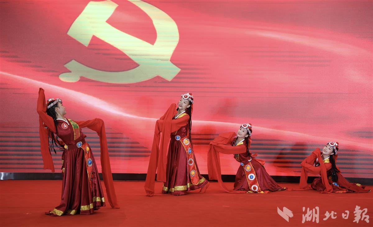 小宝贝打网球