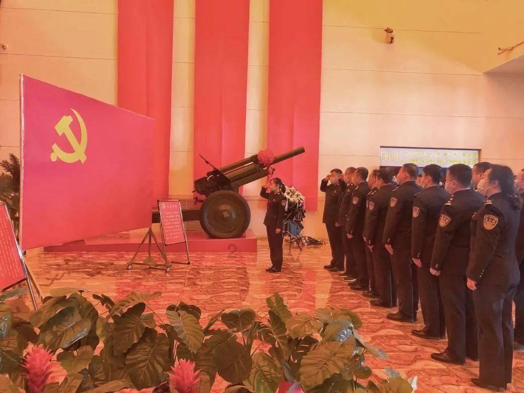 逃离太空站