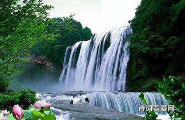 逃离昏暗下的小村